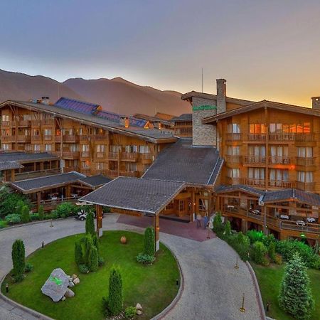 Pirin Golf Private Apartments & Studios Razlog Bagian luar foto