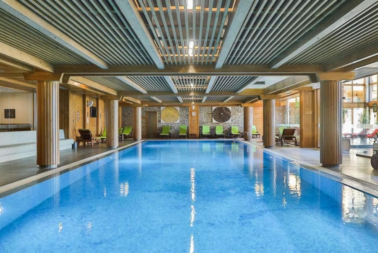 Pirin Golf Private Apartments & Studios Razlog Bagian luar foto